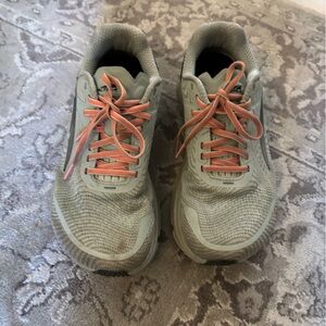 Altra Women’s Torin Running Shoes